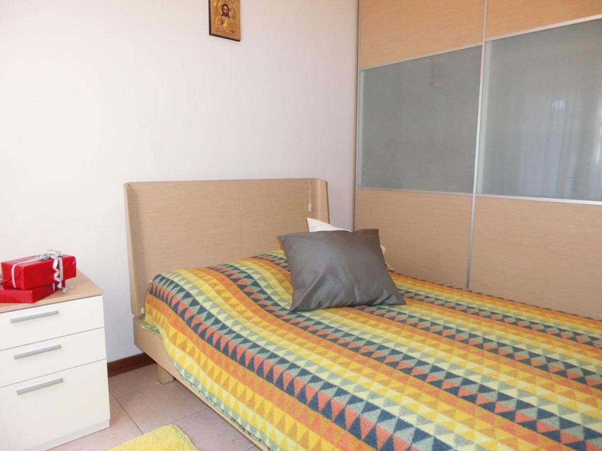 Nice Two-Bedroom Apartment 150M From The Beach Бибионе Экстерьер фото
